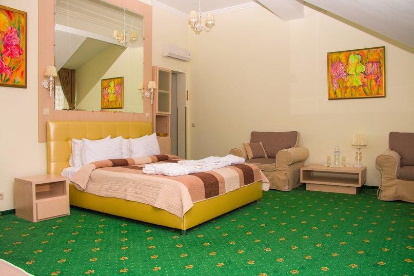Hotel And Restaurant Complex Lubokray Pereyaslav-Khmelʼnytsʼkyy Екстериор снимка