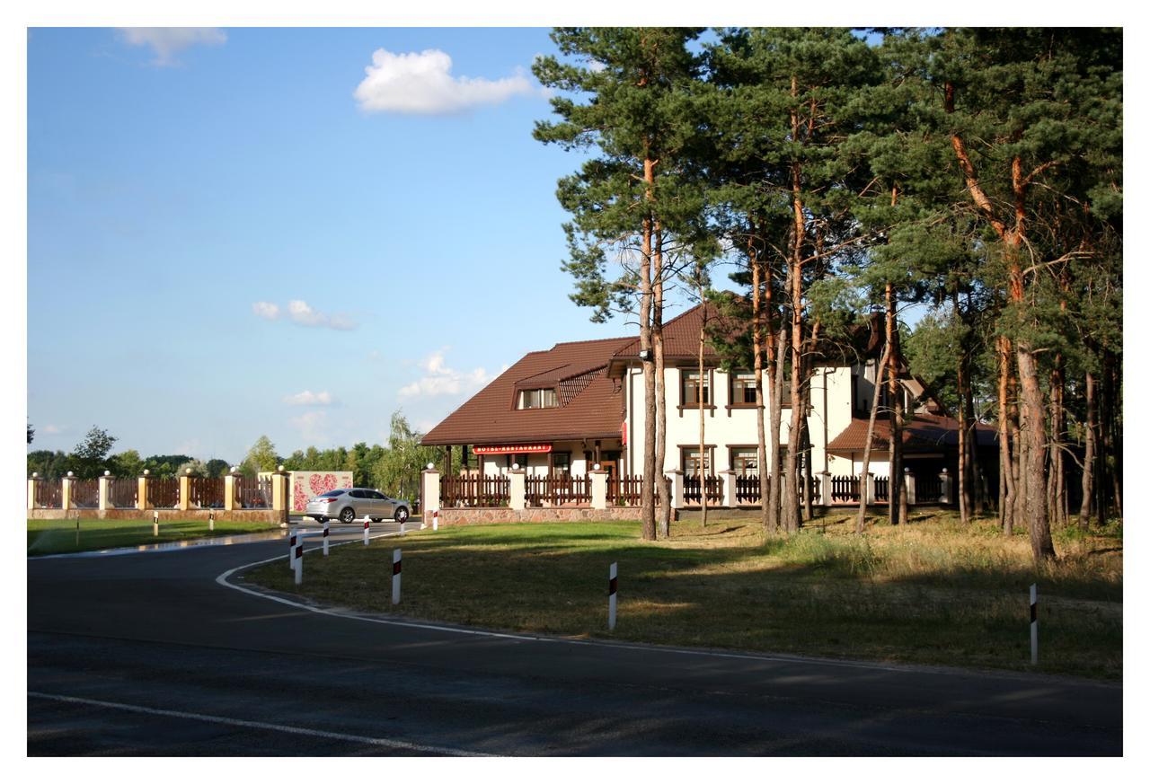Hotel And Restaurant Complex Lubokray Pereyaslav-Khmelʼnytsʼkyy Екстериор снимка