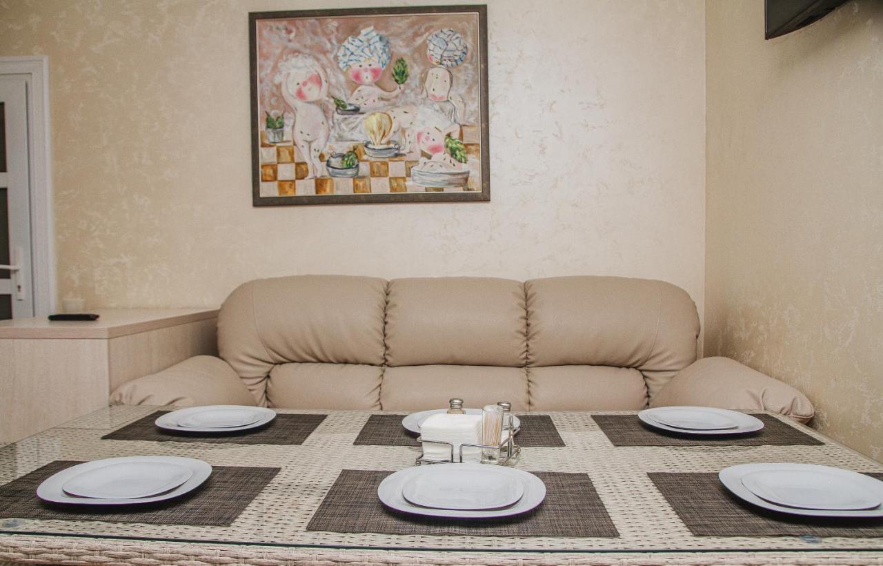 Hotel And Restaurant Complex Lubokray Pereyaslav-Khmelʼnytsʼkyy Екстериор снимка